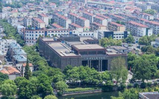 别只挤博物馆！成都馆子边上的老巷子，藏着半座城的烟火气